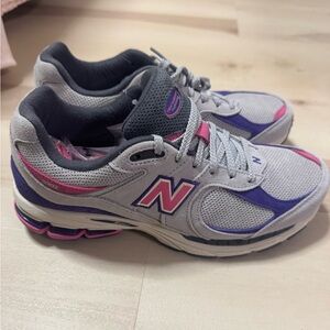 New Balance Men’s 2002R - RAIN CLOUD/PRISM PURPLE